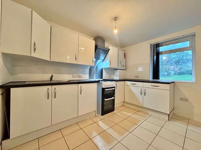 1 Bedroom Flat To Rent In Sherwell Valley Road, Torquay, TQ2