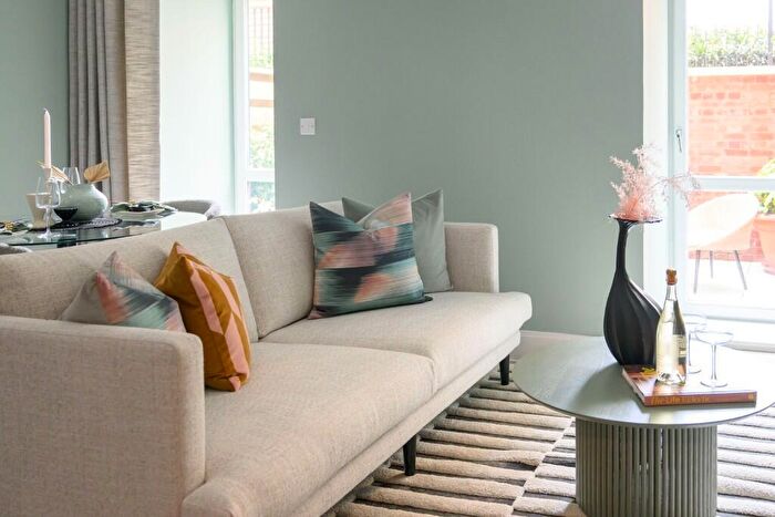 2 Bedroom Apartment For Sale In Stoke Gardens, Slough, SL1