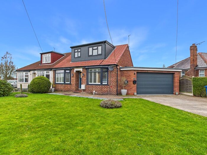 4 Bedroom Semi-detached House For Sale In Ferry Lane, Woodmansey, Beverley, East Riding Of Yorkshire, HU17