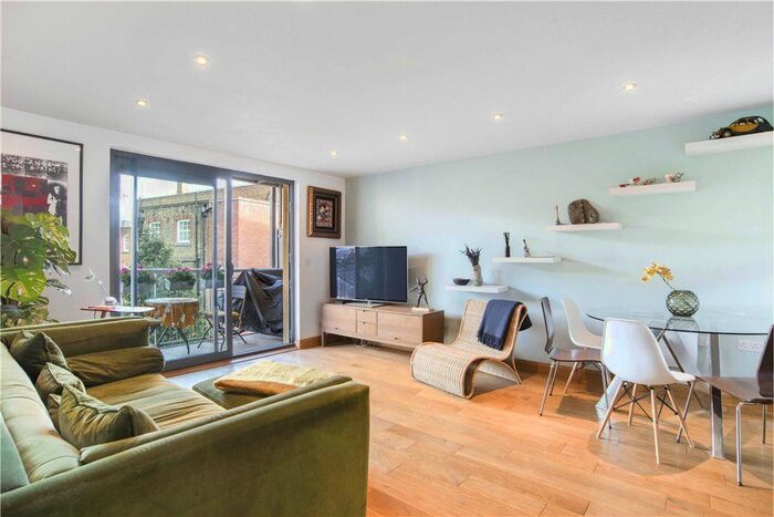 2 Bedroom Flat To Rent In Lant Street, London, SE1