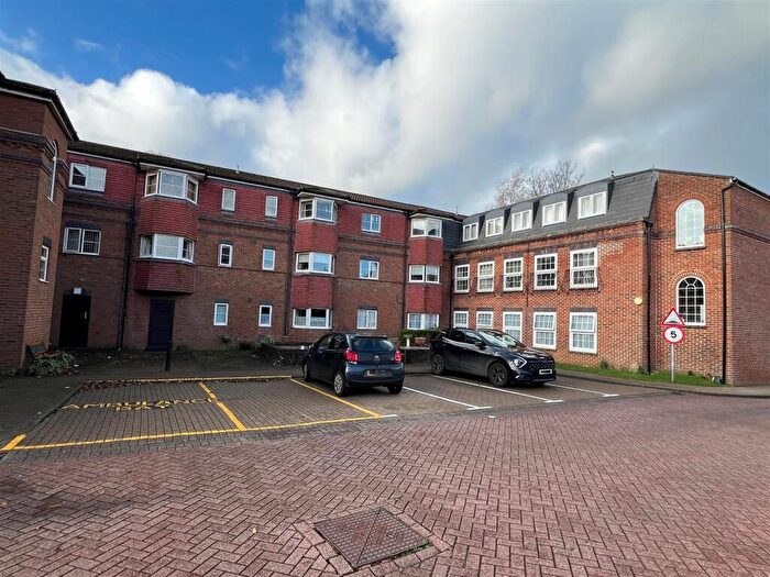 Retirement Property For Sale In Westdeane Court, Basingstoke, RG21