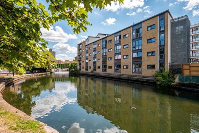 2 Bedroom Apartment For Sale In Pritchards Road, Hackney, E2