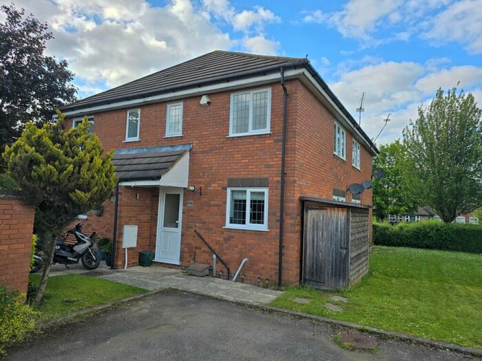 2 Bedroom Terraced House To Rent In Stirling Way, Welwyn Garden City, AL7