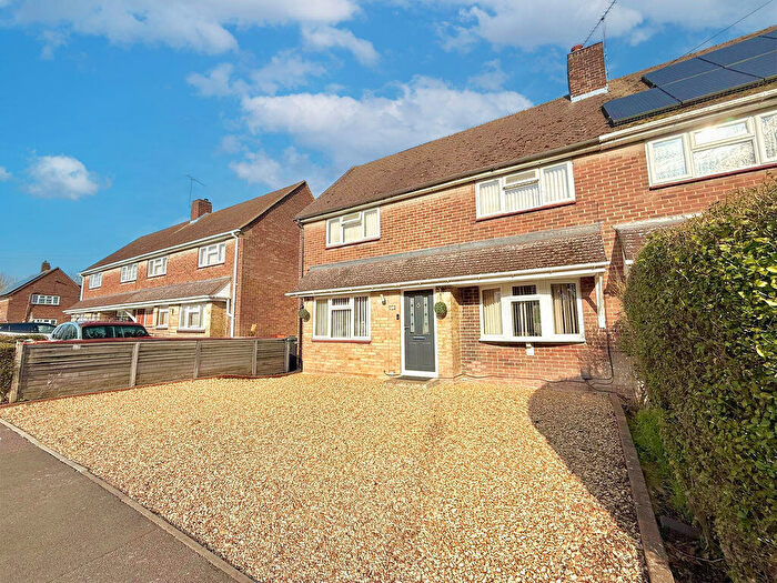 3 Bedroom Semi Detached House For Sale In Manor Park, Houghton Regis, LU5