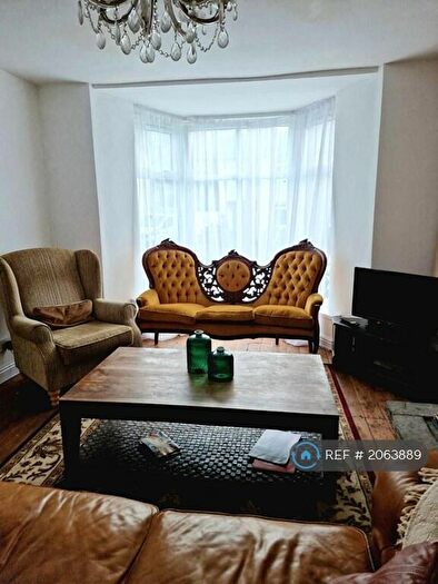 4 Bedroom Terraced House To Rent In West Road, Buxton, SK17