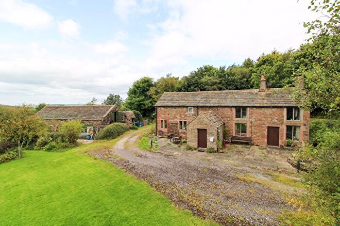 3 Bedroom Detached House For Sale In Ball Stone Farm, Quarnford, Buxton, Sz., SK17