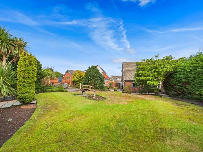 3 Bedroom Semi-Detached House For Sale In Railton Close, Rainhill, Prescot, L35