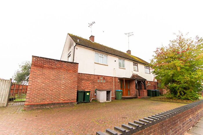 4 Bedroom Semi-Detached House To Rent In Blondvil Street, Coventry, CV3