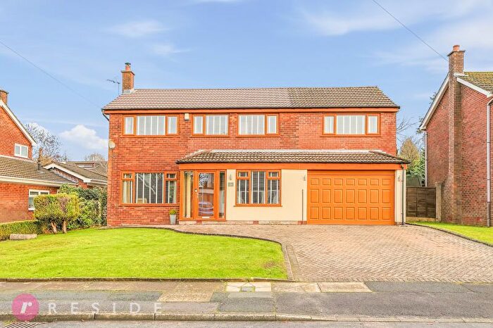 5 Bedroom Detached House For Sale In Camberley Drive, Bamford, Rochdale, OL11