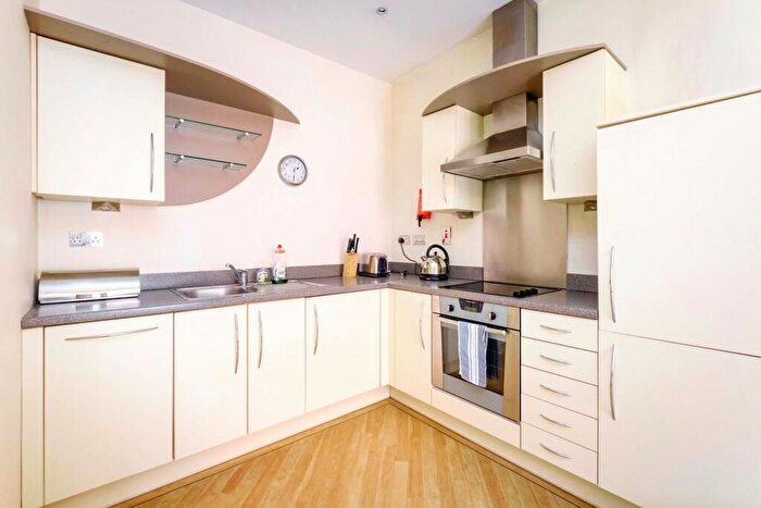 1 Bedroom Apartment To Rent In Newhall Court, B3