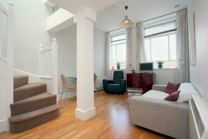 2 Bedroom Apartment To Rent In The Lab Building, Rosebery Avenue, London, EC1R