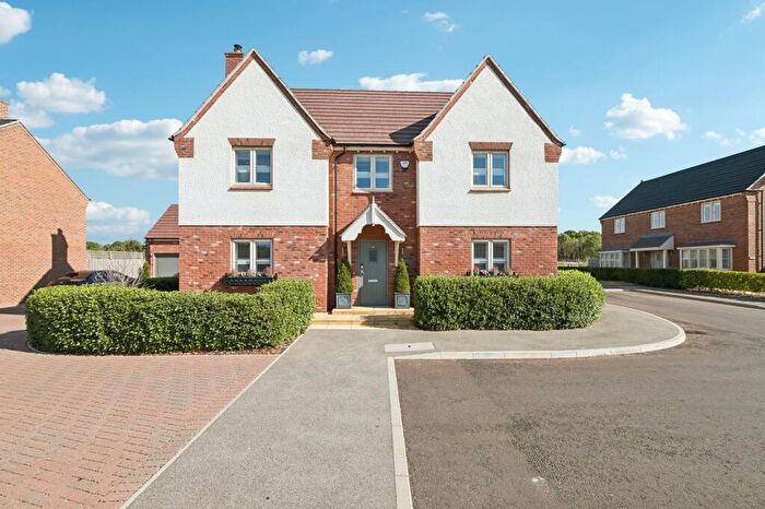 5 Bedroom Detached House For Sale In Meldone Croft, Maulden, MK45