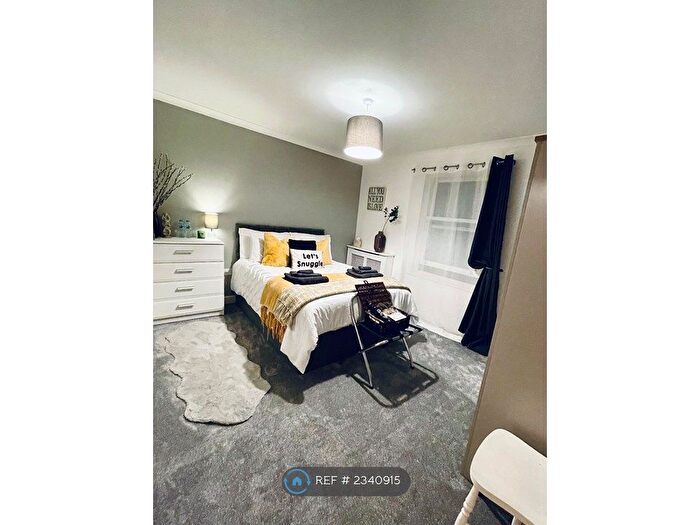 1 Bedroom Flat To Rent In St. Andrews Close, Canterbury, CT1