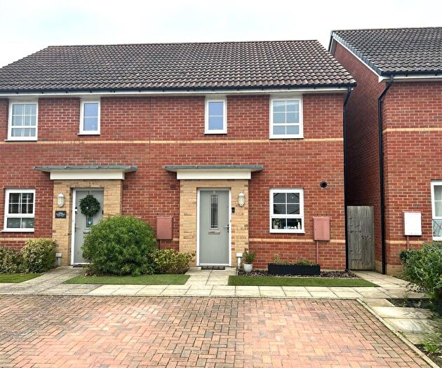 3 Bedroom Semi Detached House For Sale In Walnut Drive, Chippenham, SN15