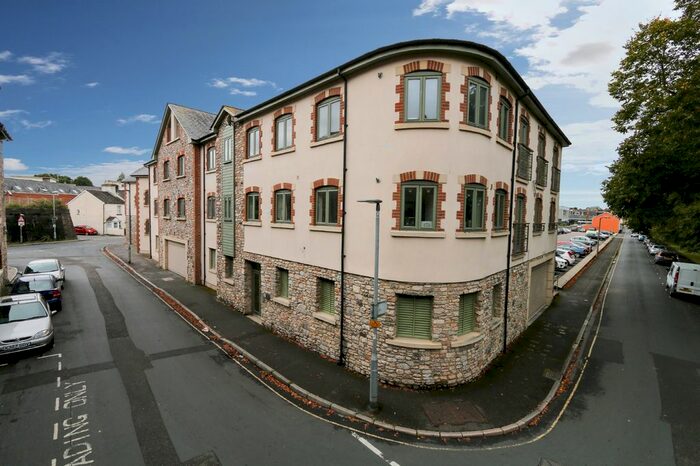 3 Bedroom Flat To Rent In Teign Road, Newton Abbot, TQ12