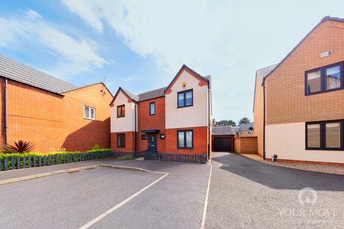 4 Bedroom Detached House To Rent In Bronte Close, Northampton, NN5