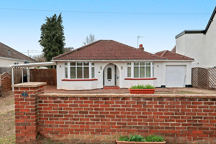 3 Bedroom Detached Bungalow For Sale In Elm Close, Wells, BA5