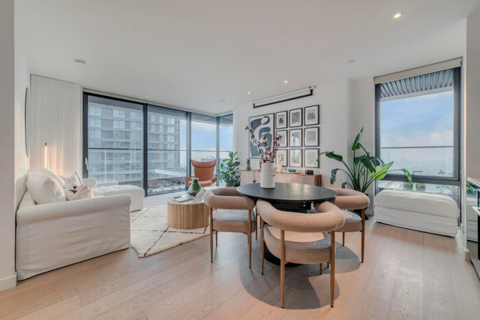 2 Bedroom Flat For Sale In Bagshaw Building, Wards Place, E14