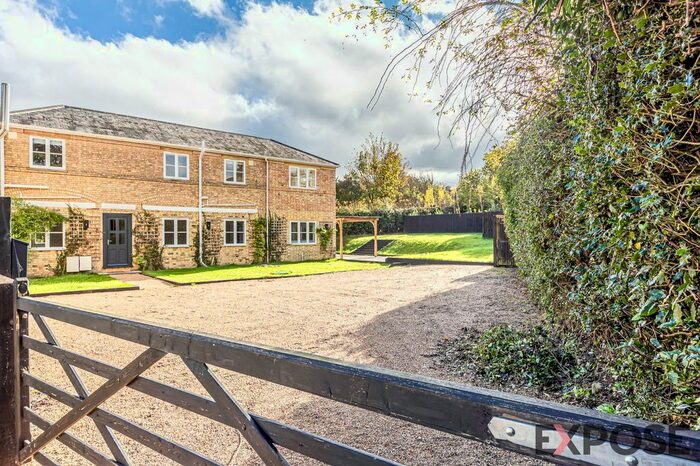 3 Bedroom Link Detached House For Sale In Seal Chart, Sevenoaks, TN15