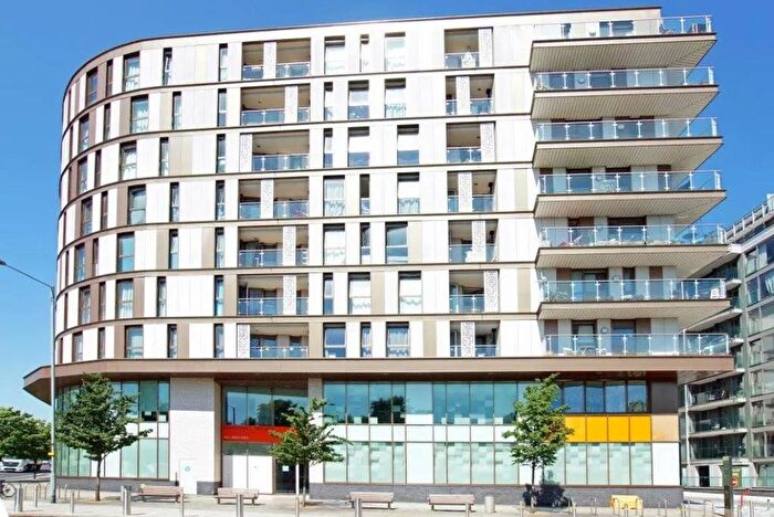 2 Bedroom Flat For Sale In Mill Mead Road, Coppermill Heights Mill Mead Road, N17