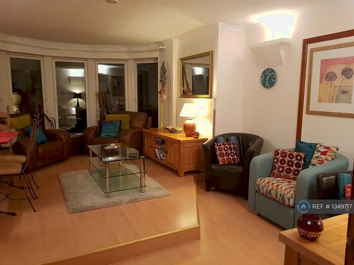 5 Bedroom Maisonette To Rent In Hilton Heights, Woodside, Aberdeen, AB24