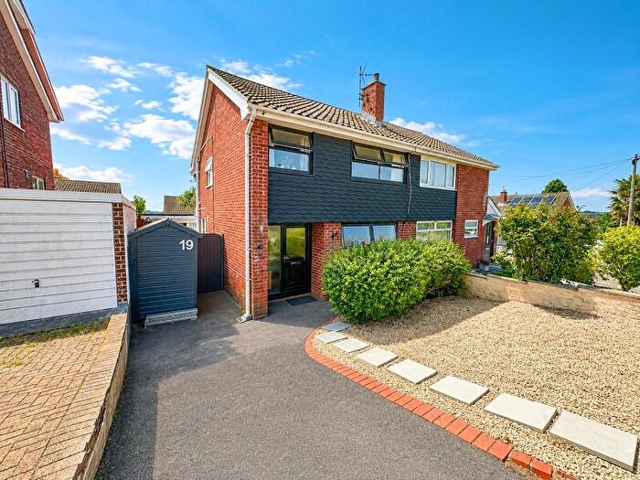 3 Bedroom Semi-Detached House For Sale In Cae Crwn, Dunvant, Swansea, City And County Of Swansea., SA2