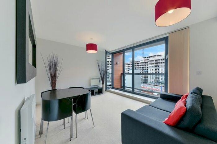 1 Bedroom Flat To Rent In Hallsville Road, Canning Town, London, E16