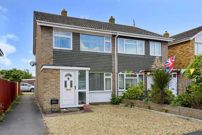 3 Bedroom Semi-Detached House To Rent In Abingdon, Oxfordshire, OX14