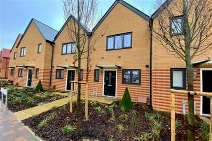 2 Bedroom House To Rent In Albertine Road, Maidstone, ME17