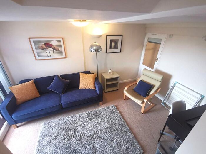 1 Bedroom Apartment To Rent In Newcastle Drive, Nottingham, NG7