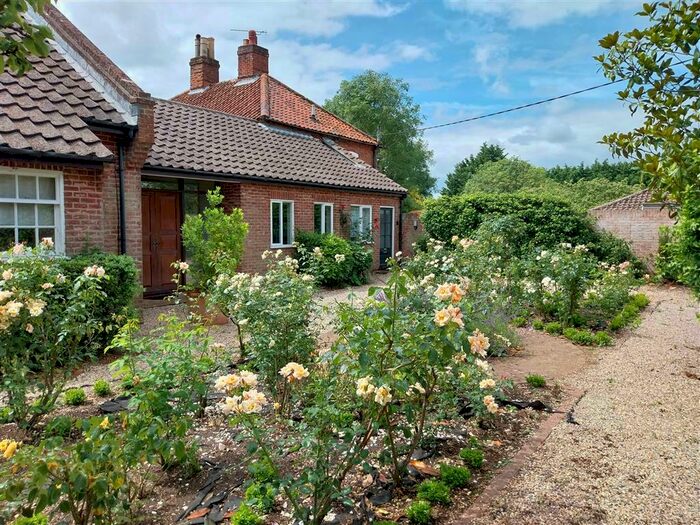 3 Bedroom Cottage To Rent In Dereham Road, Scarning, Dereham, NR19