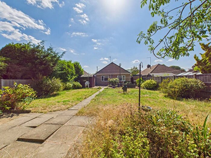 3 Bedroom Detached Bungalow For Sale In Gordon Way, Orton Longueville, PE2