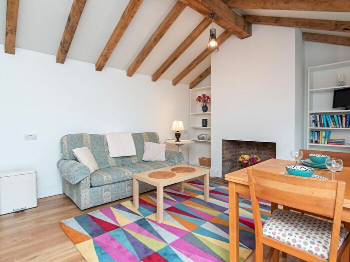 1 Bedroom Flat To Rent In Bath, BA2