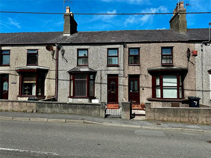 3 Bedroom Terraced House For Sale In Penrallt, Llangefni, Isle Of Anglesey, LL77
