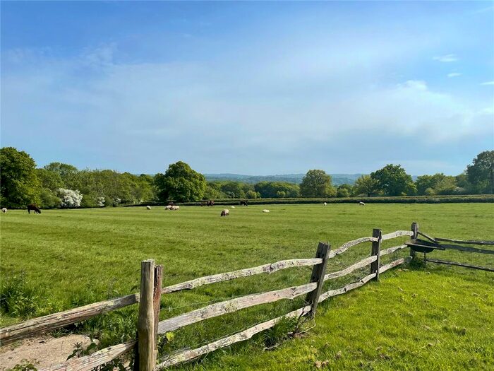 3 Bedroom Semi-Detached House For Sale In Stonegate Court, Stonegate, Wadhurst, TN5