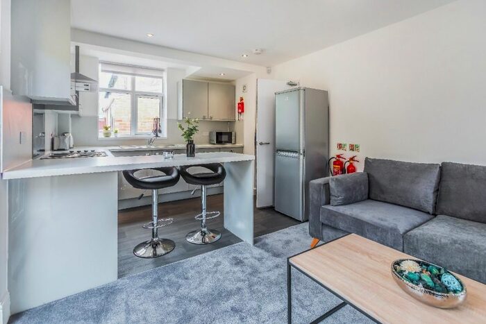 4 Bedroom Detached House To Rent In Cyprus Avenue, Beeston, Nottingham, NG9