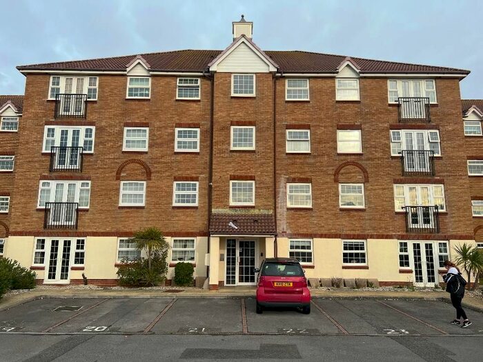 2 Bedroom Flat To Rent In Anchor Close, Shoreham-By-Sea, BN43