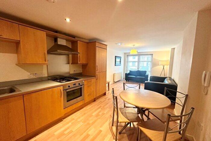 2 Bedroom Flat To Rent In Waterfront Plaza, Nottingham, NG2