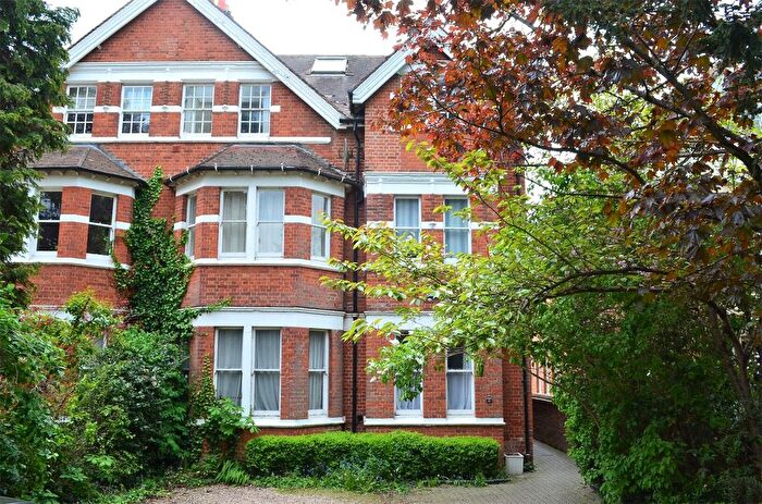 3 Bedroom Flat To Rent In Woodstock Road, Oxford, Oxfordshire, OX2