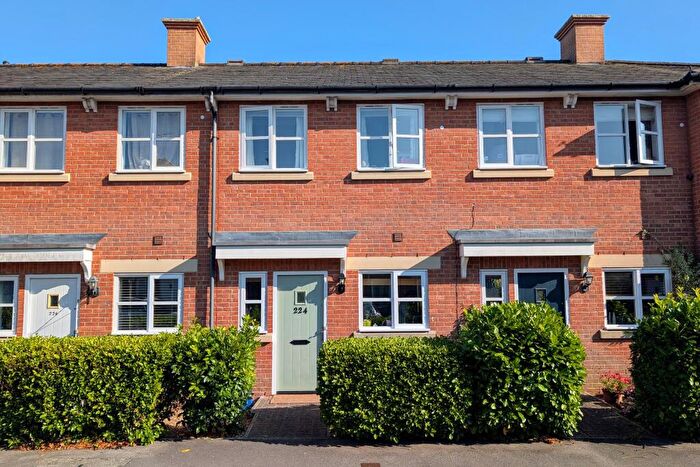 2 Bedroom Terraced House For Sale In Knowle Avenue, Knowle Village, PO17