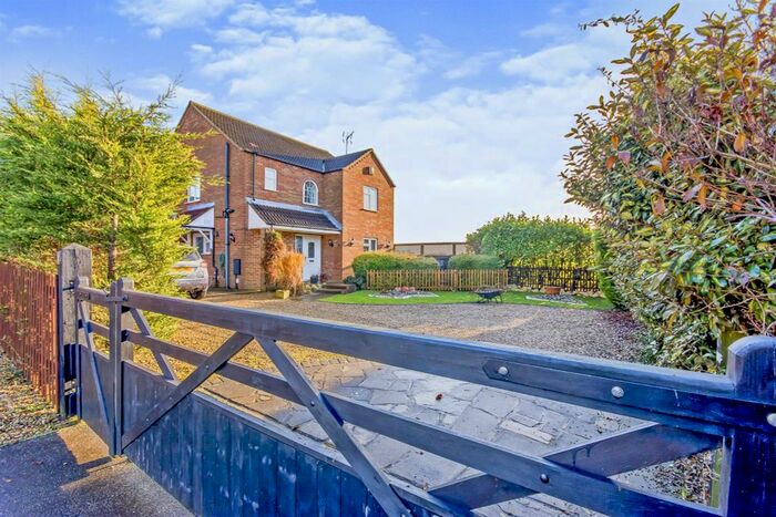 4 Bedroom Detached House For Sale In Jubilee Close, Sutton St. James, Spalding, PE12