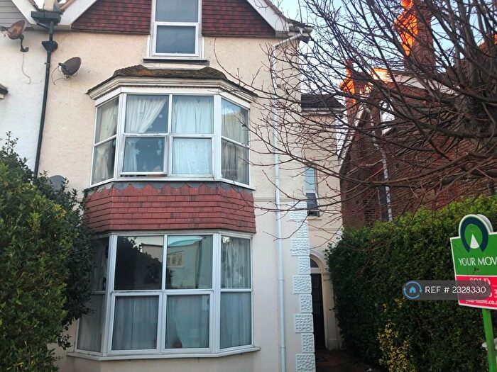 Studio To Rent In Nyewood Lane, Bognor Regis, PO21
