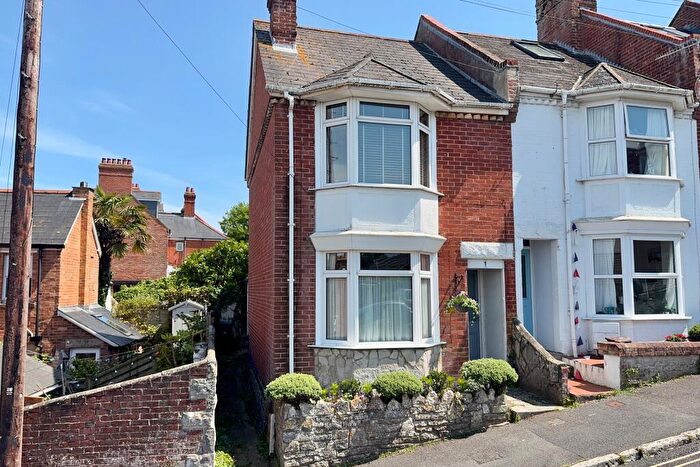 2 Bedroom End Of Terrace House For Sale In Gordon Road, Swanage, BH19
