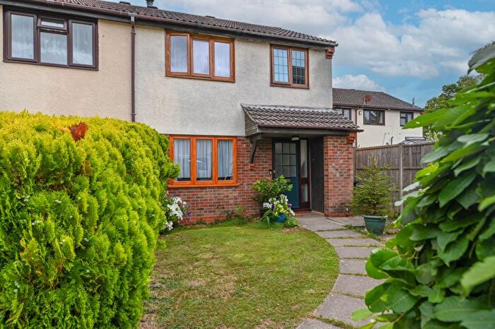 3 Bedroom Semi-Detached House For Sale In Paddock End, Denmead, PO7