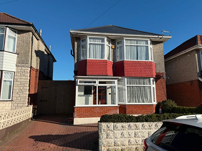 4 Bedroom Detached House For Sale In Morrison Avenue, Parkstone, BH12