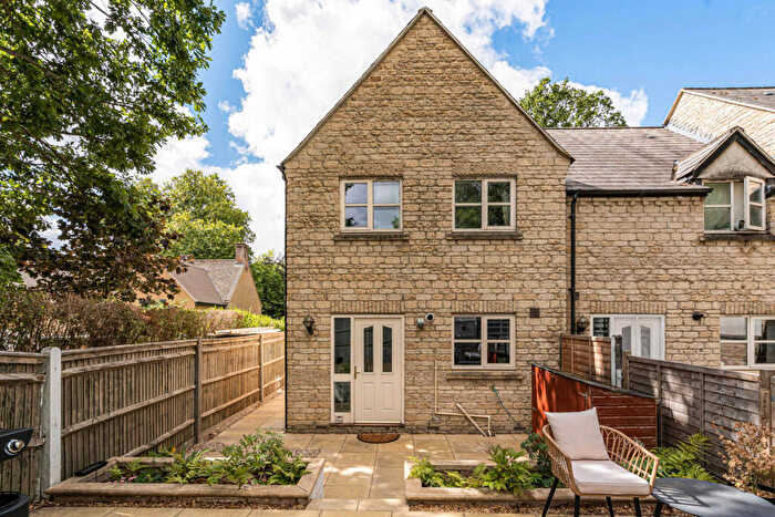 2 Bedroom End Of Terrace House For Sale In Shepherds Hill, Steeple Aston, OX25