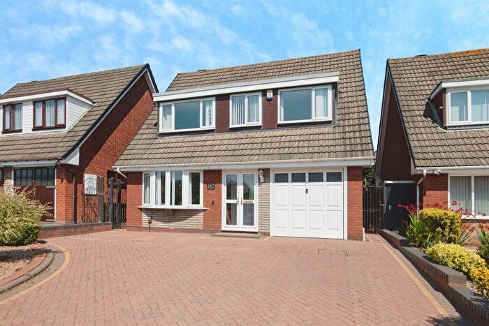 4 Bedroom Detached House For Sale In Water Lane, West Bromwich, B71
