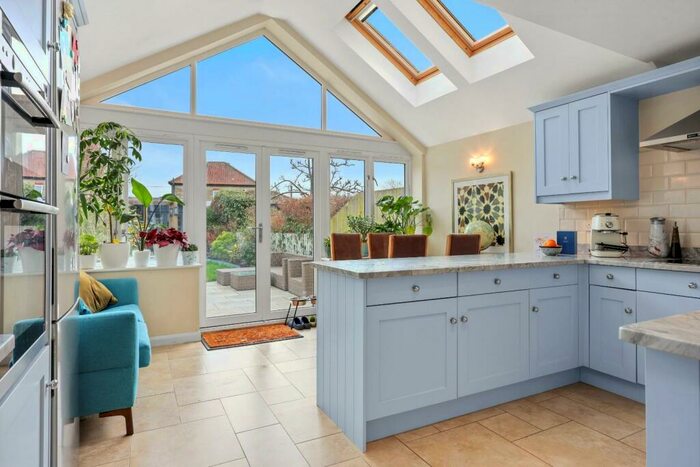 3 Bedroom Terraced House For Sale In Ainsworth Street, Cambridge, CB1
