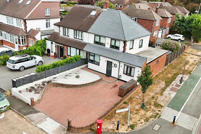 4 Bedroom Semi-Detached House For Sale In Burton Close, Chessington, KT9