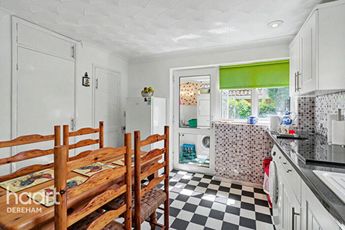 2 Bedroom Detached Bungalow For Sale In Fakenham Road, East Bilney, NR20